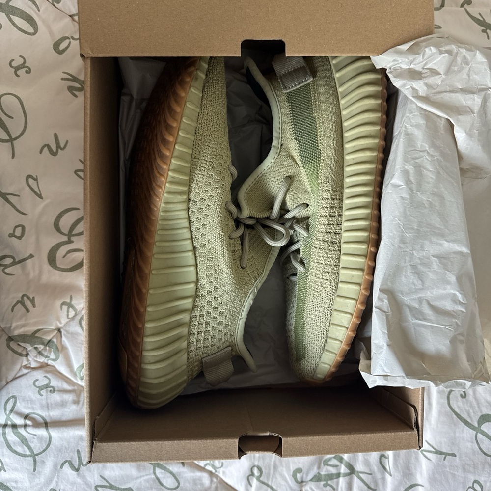 Yeezy 350 Boost “Sulfur” size 8 men’s
